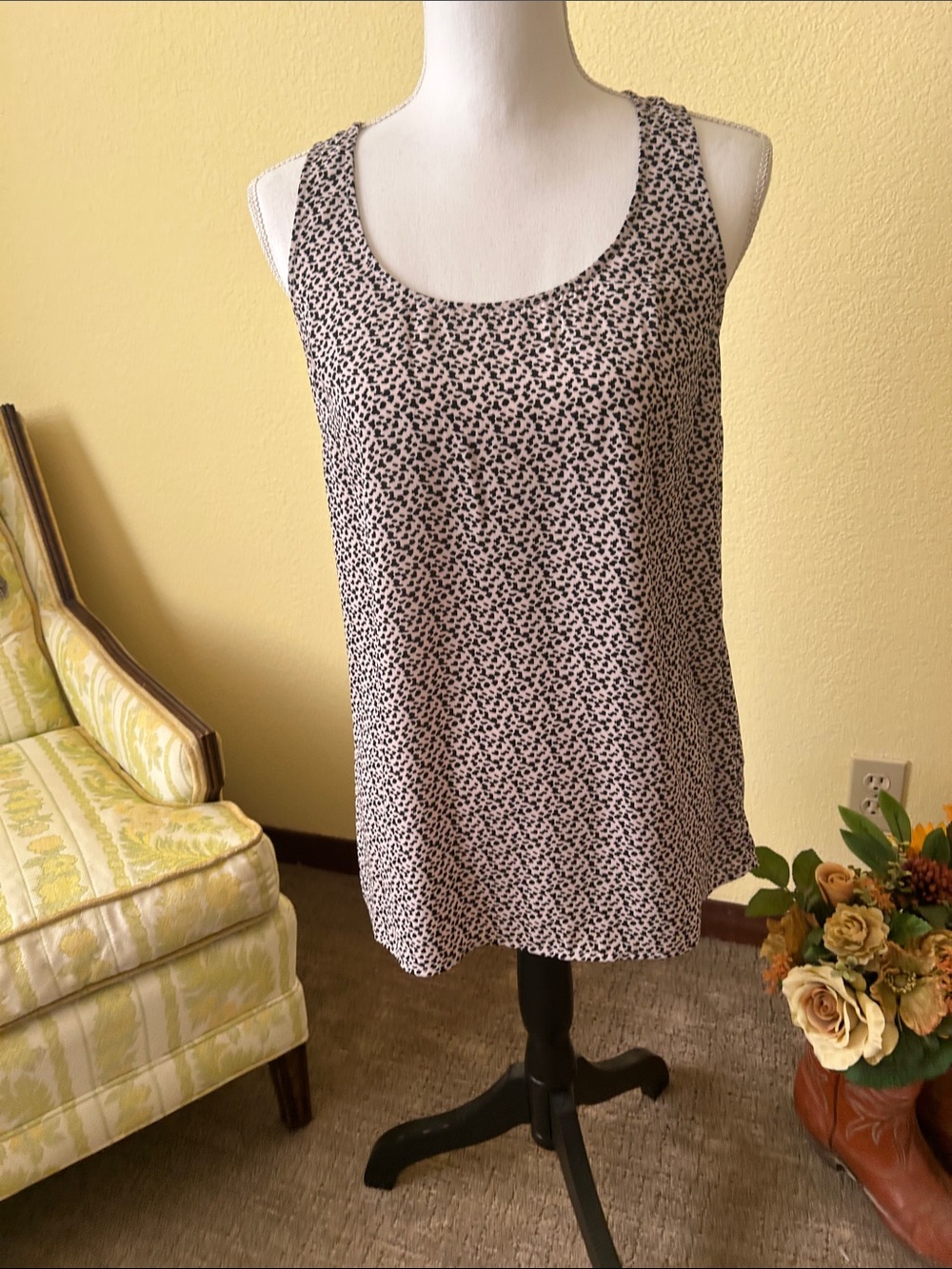 Cabi Sleeveless Beige and Black Printed Tank Top racer back